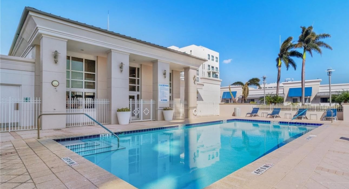 Sunset Valley Apartment