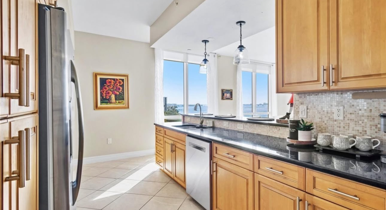 Sunset Valley Apartment