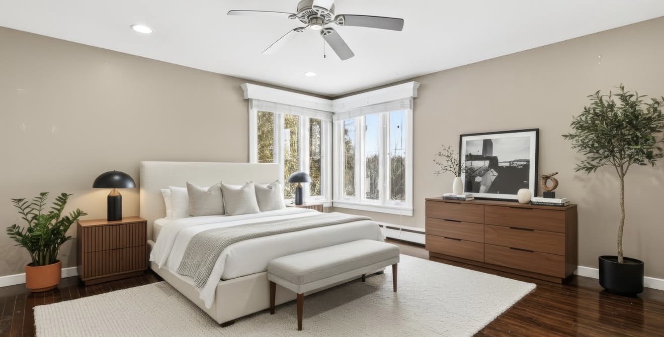 Novi Lakeshore Modern Home